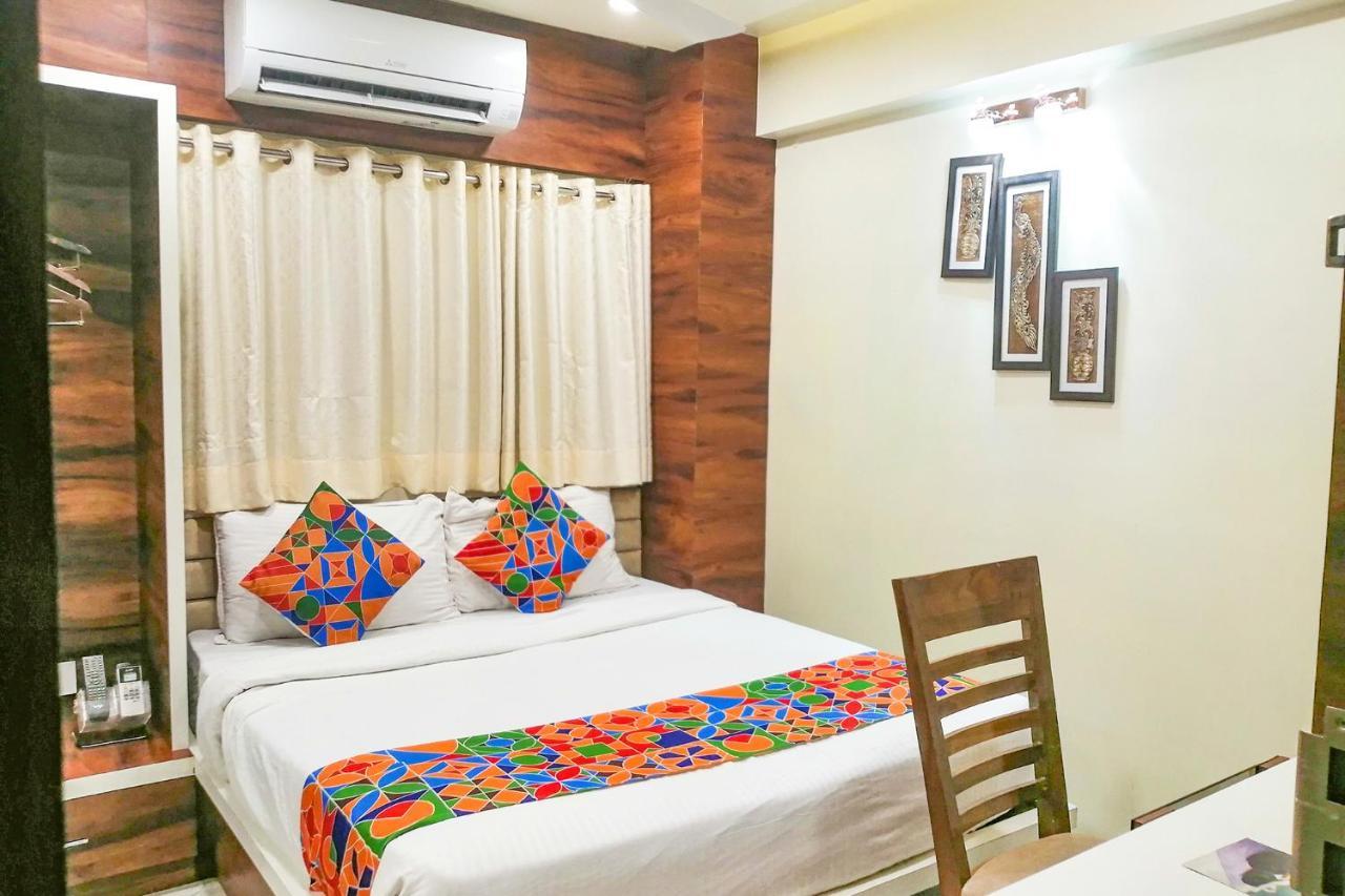Hotel Radana Vashi Navimumbai Νάβι Μουμπάι Εξωτερικό φωτογραφία